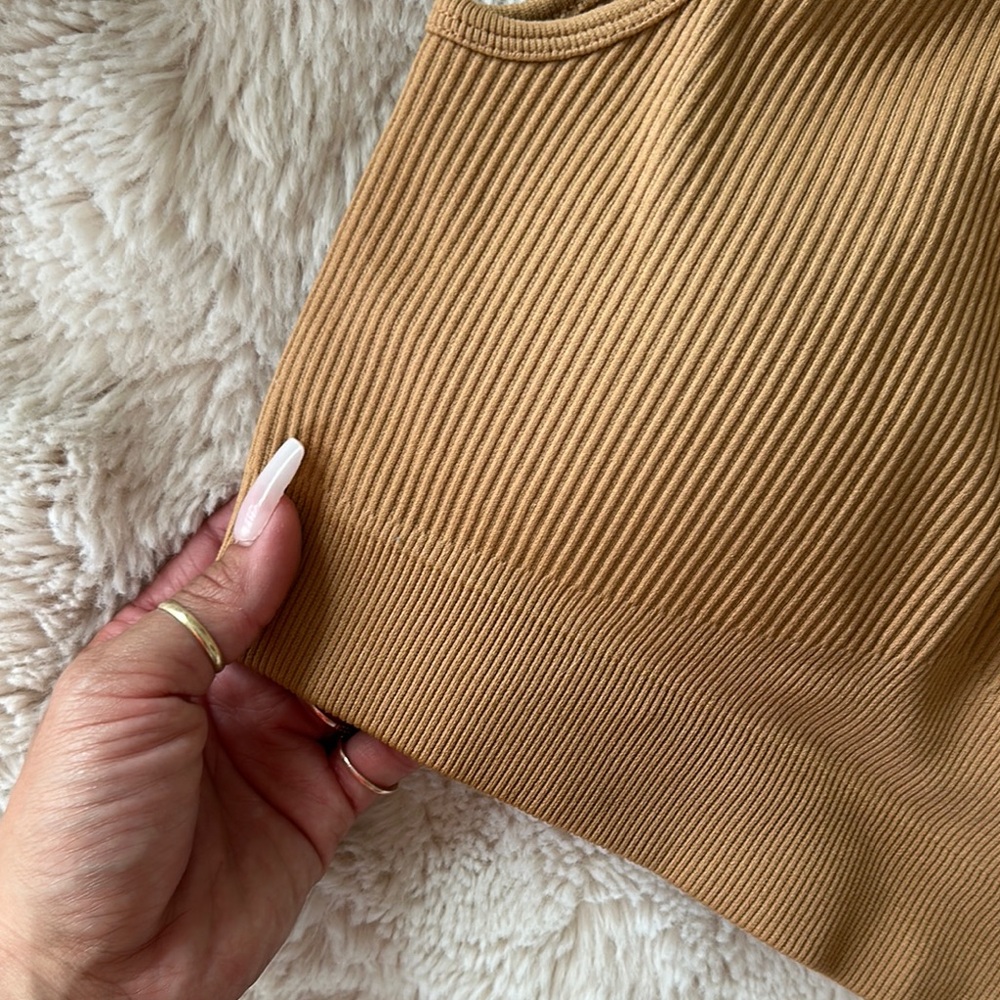 Brown Ribbed Crop Top - Picture 4 of 4